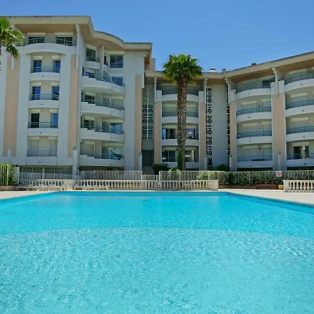 Studio L'open-8 Frejus